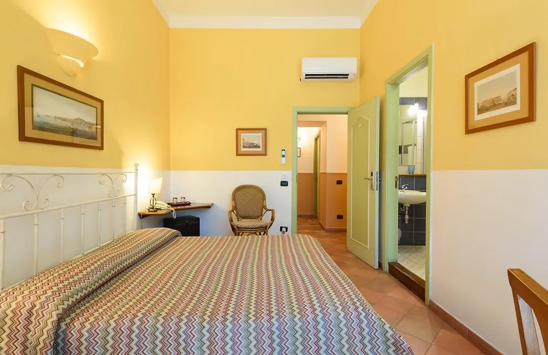 Hotel Mergellina-1